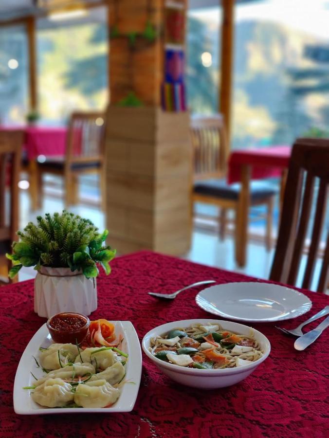 Hotel Om Palace 麦罗肯机 外观 照片